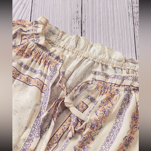 Beige V neck Lantern Sleeve Drawstring Tribal Print Blouse - Picture 6 of 7